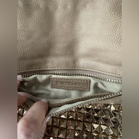BEBE Beautiful Studded Beige Kissey Clutch Wristlet - Picture 6 of 13